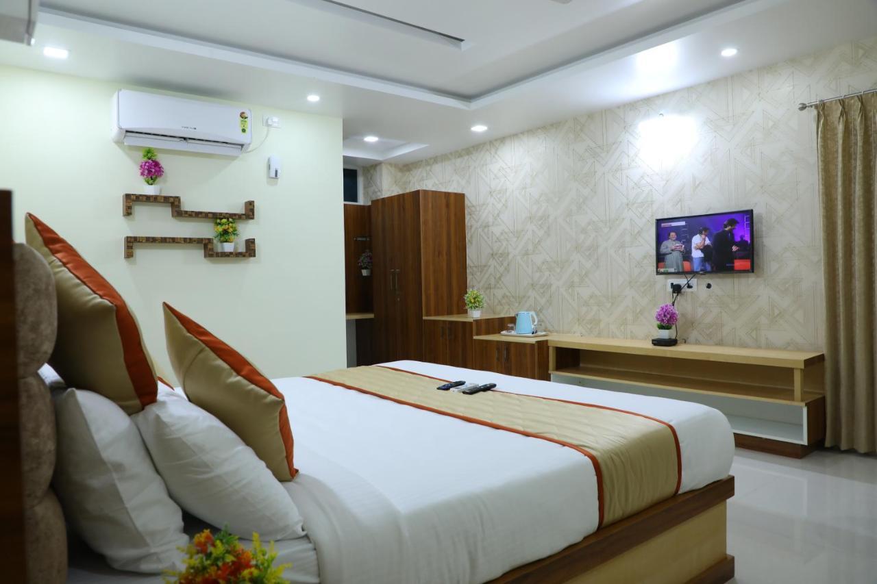 Hotel 8Th Mile Suites Bangalore Eksteriør bilde