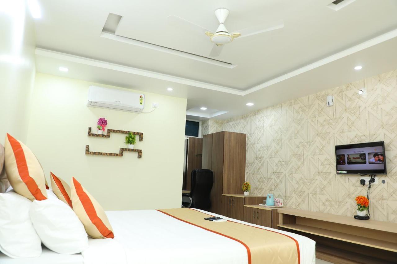 Hotel 8Th Mile Suites Bangalore Eksteriør bilde