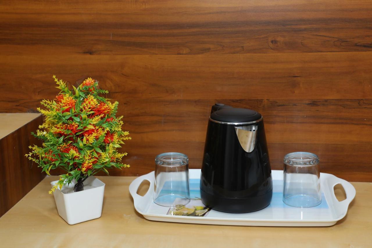 Hotel 8Th Mile Suites Bangalore Eksteriør bilde