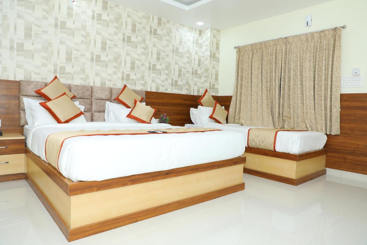 Hotel 8Th Mile Suites Bangalore Eksteriør bilde