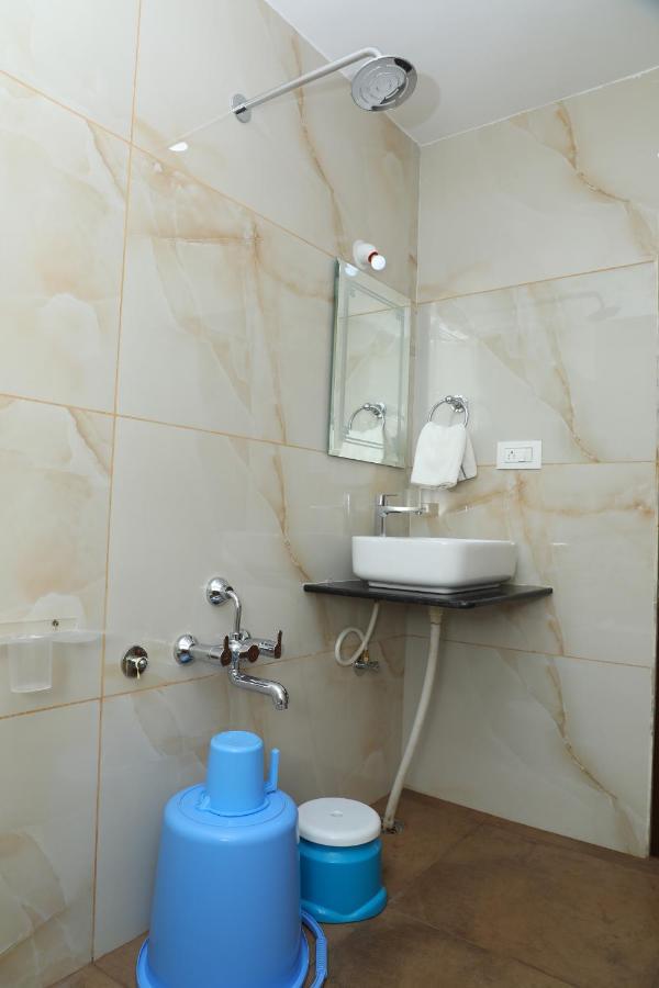 Hotel 8Th Mile Suites Bangalore Eksteriør bilde