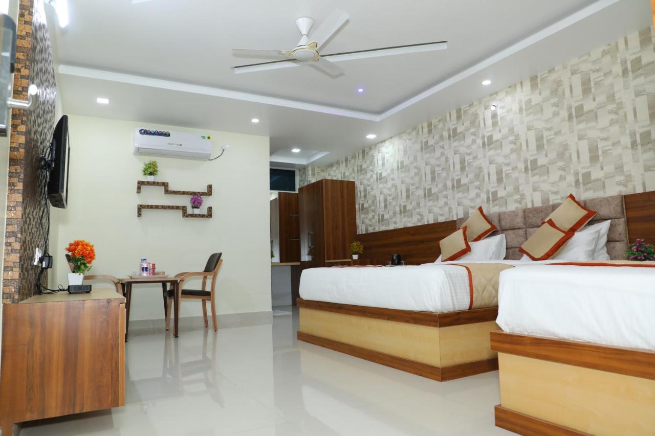 Hotel 8Th Mile Suites Bangalore Eksteriør bilde