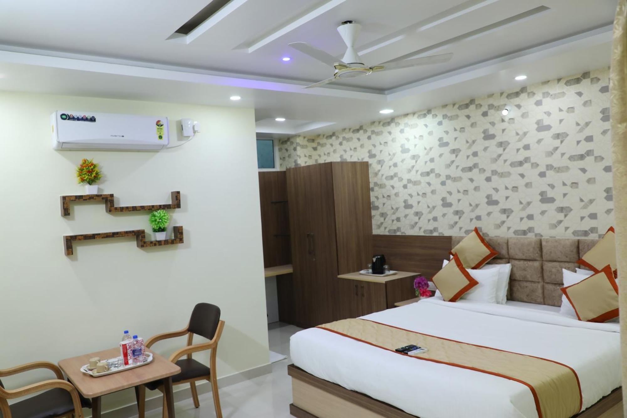 Hotel 8Th Mile Suites Bangalore Eksteriør bilde