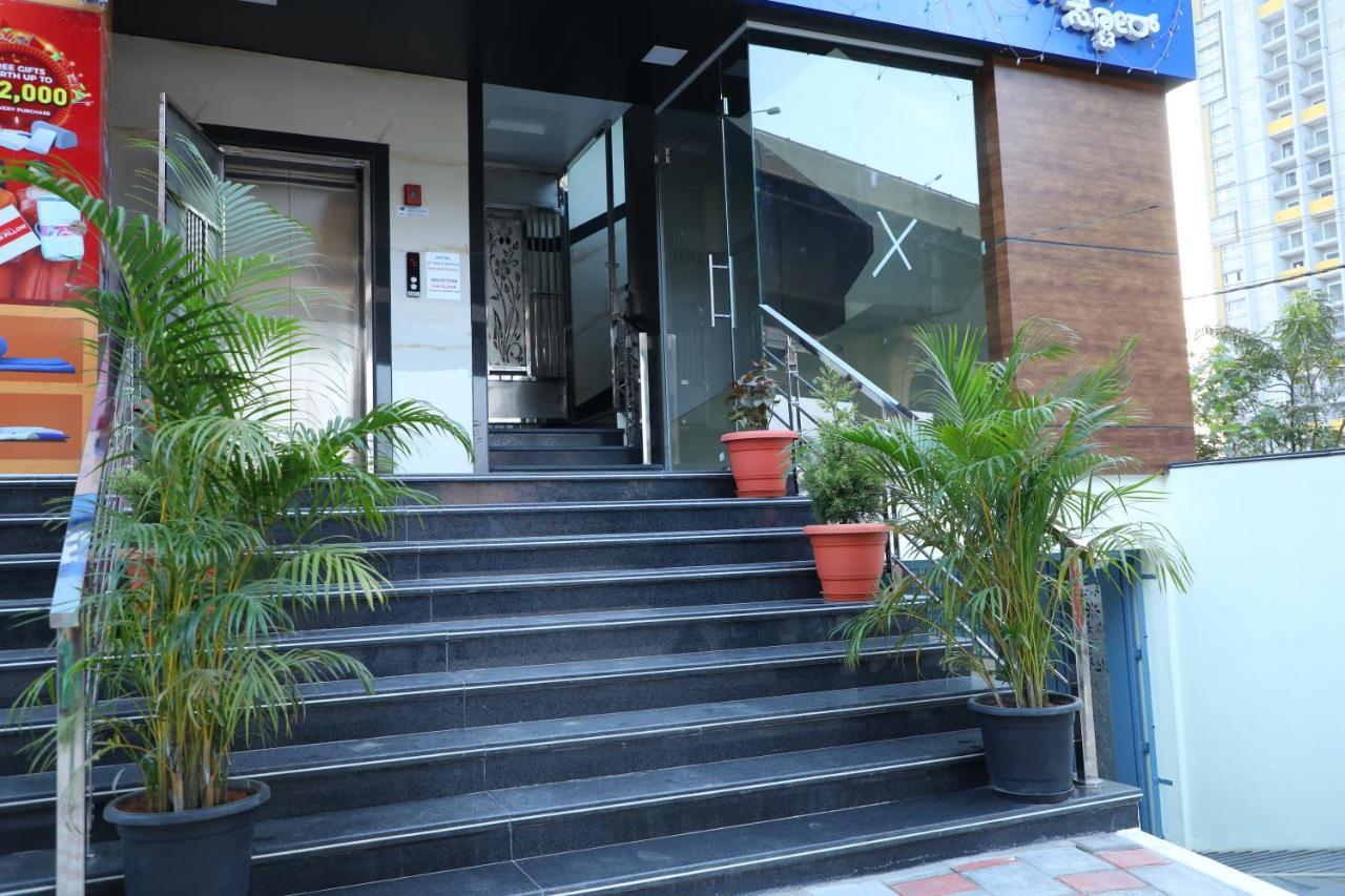 Hotel 8Th Mile Suites Bangalore Eksteriør bilde